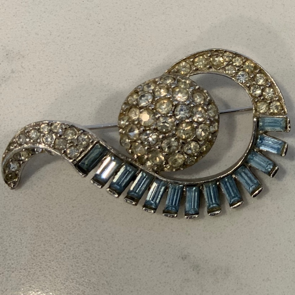 Vintage Brooch